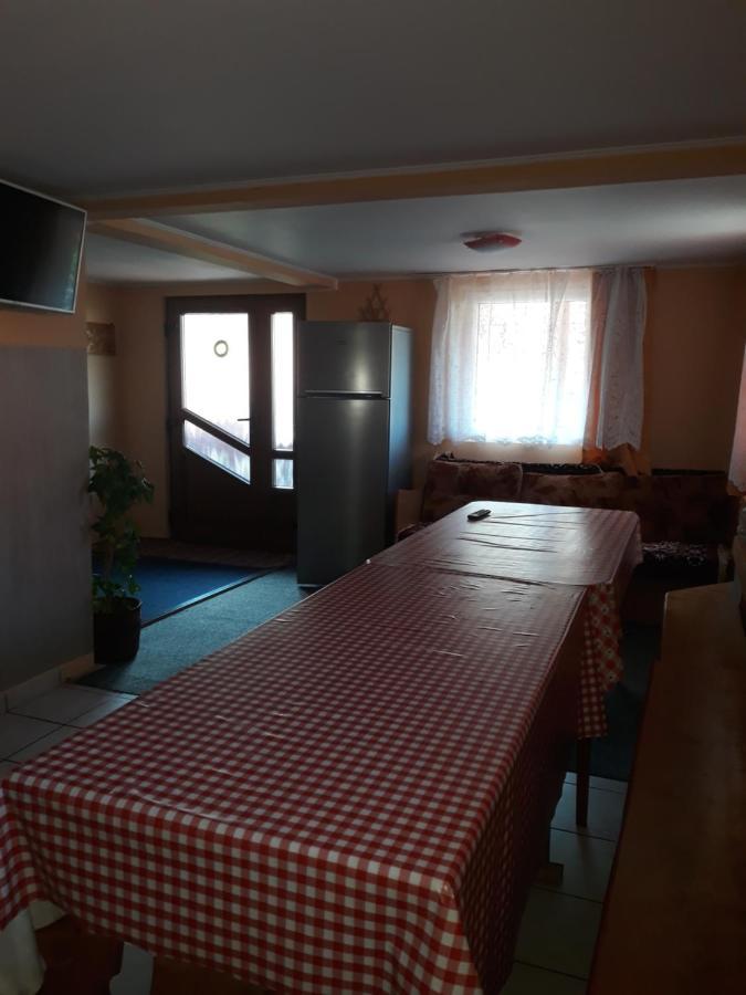 Molnár Vendeghaz Bed and Breakfast Praid Exterior foto