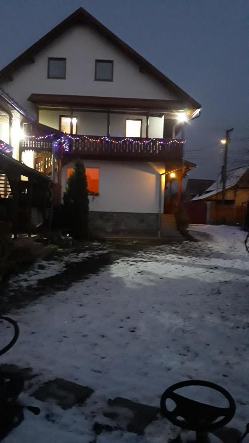 Molnár Vendeghaz Bed and Breakfast Praid Exterior foto